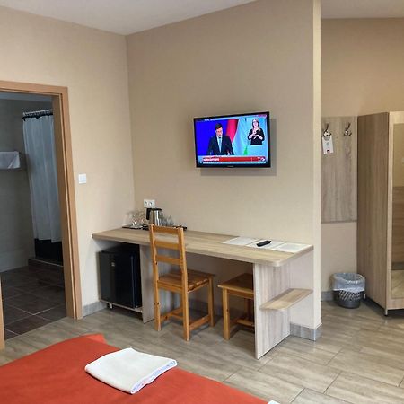 Nautilus Etterem Es Panzio Hotel Dabas ภายนอก รูปภาพ