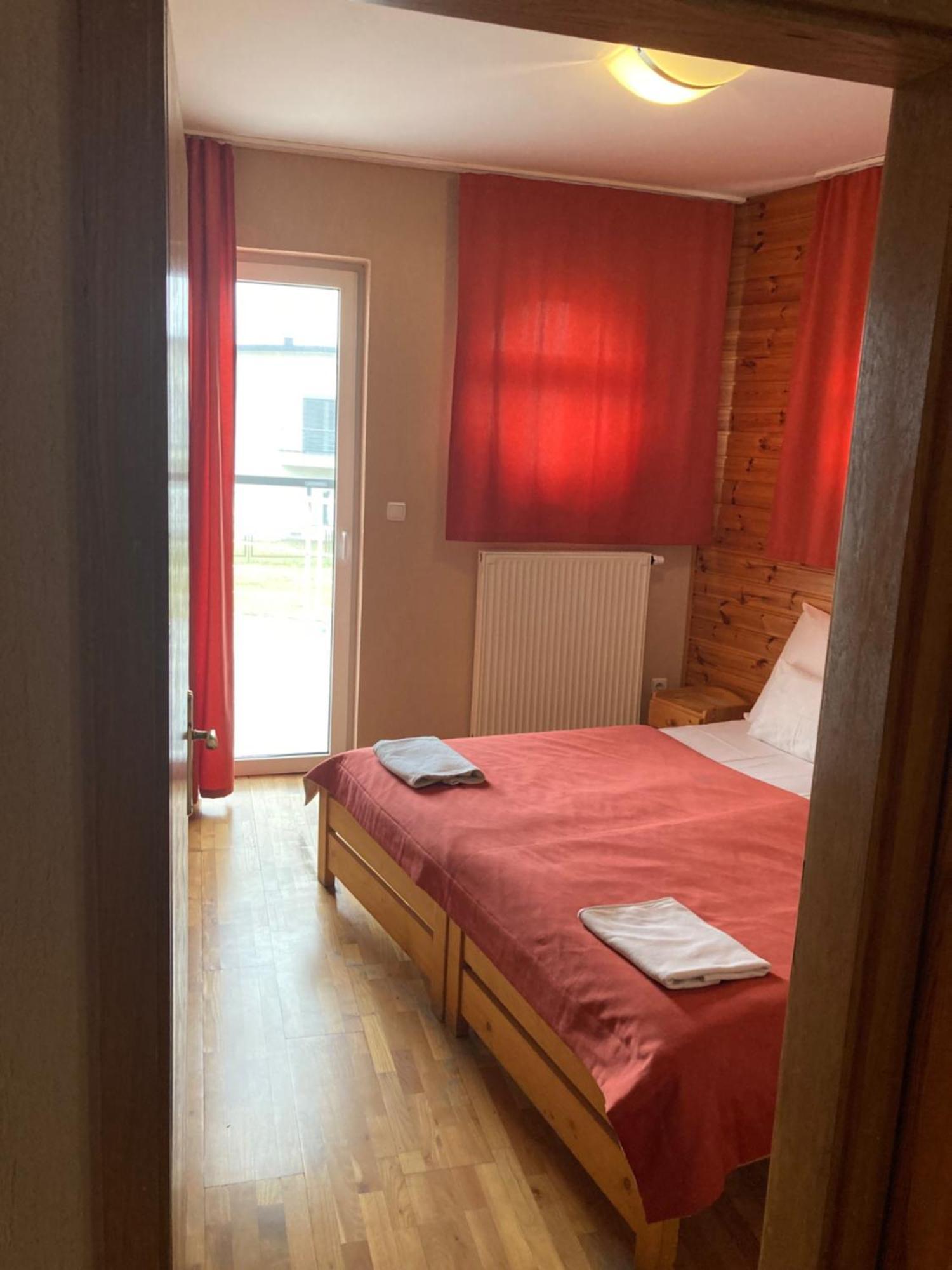 Nautilus Etterem Es Panzio Hotel Dabas ภายนอก รูปภาพ