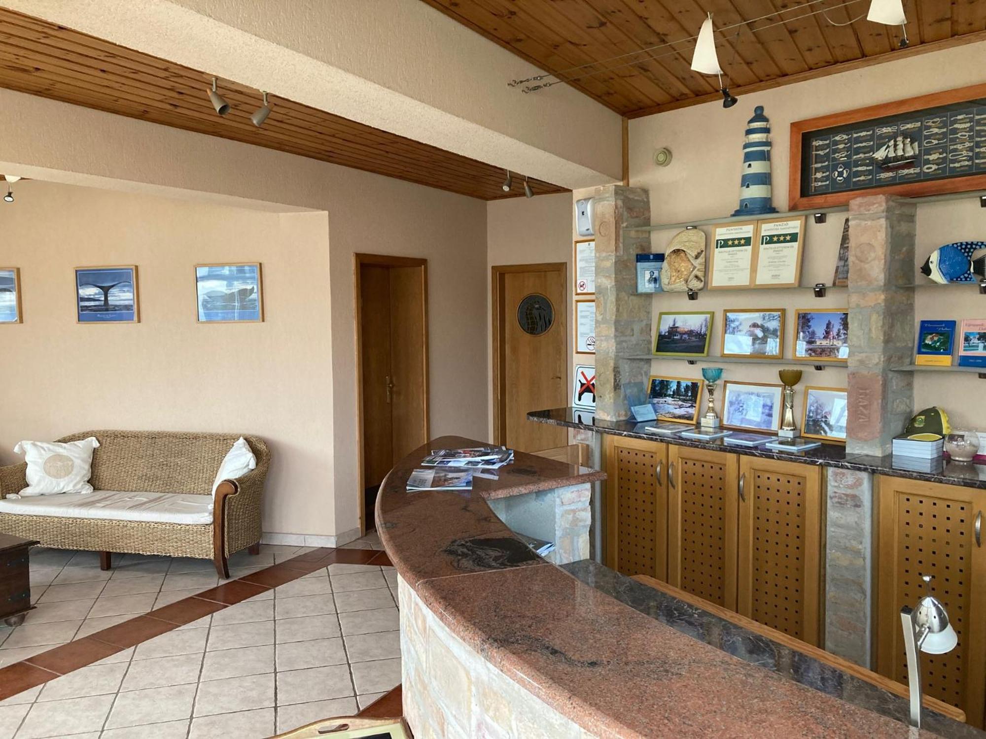 Nautilus Etterem Es Panzio Hotel Dabas ภายนอก รูปภาพ