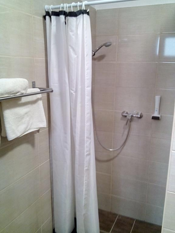 Nautilus Etterem Es Panzio Hotel Dabas ภายนอก รูปภาพ